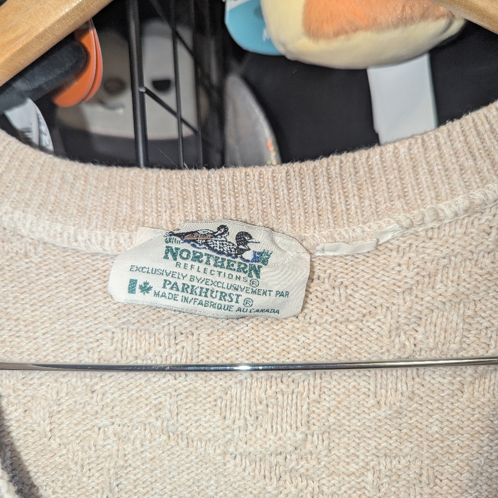 Cottagecore Vintage Birdhouse Knit Vest - Picture 3 of 3